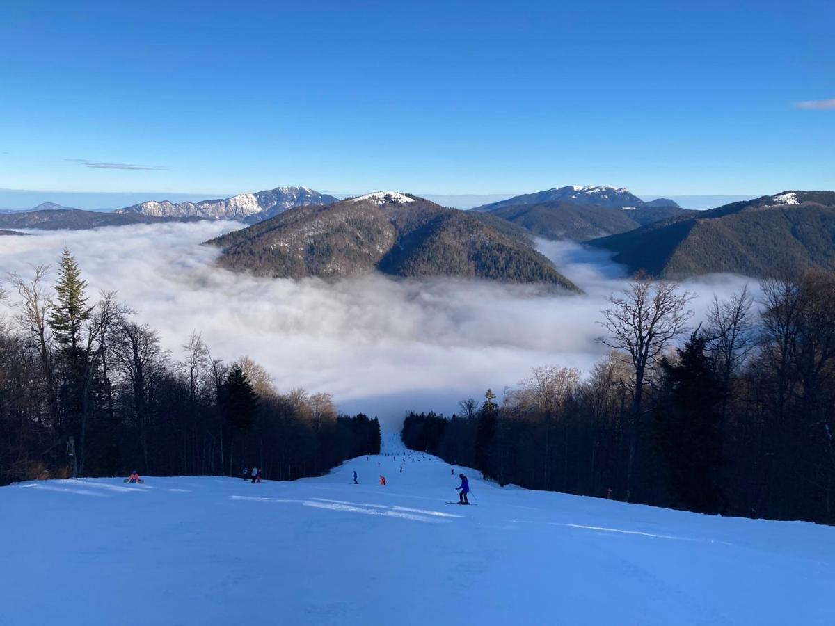 אזוגה Ski View Studio - Near The Ski Slopes מראה חיצוני תמונה